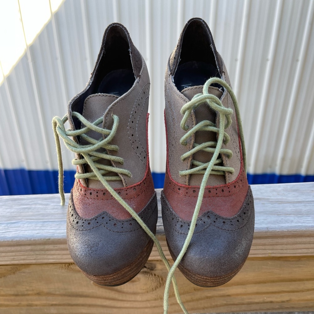 Very Volatile Size 6